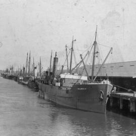 Shipping at Wanganui